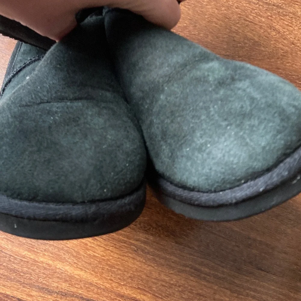 UGG Black Suede Boots Sz 7